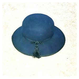Navy wool hat